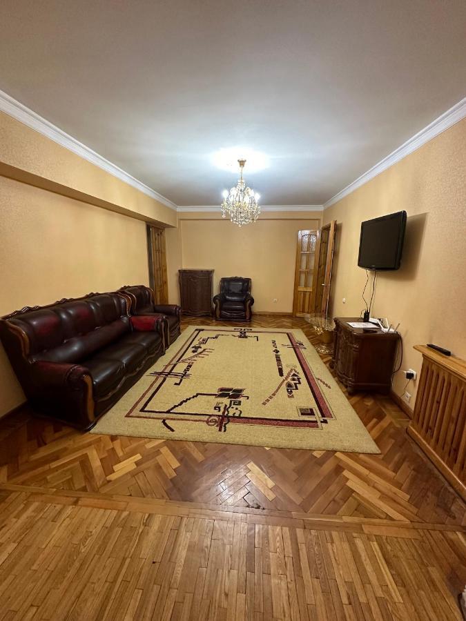 Апартаменты У Парка Голубые Купола И Цум Apartments At Blue Dome Park Tashkent Exterior photo